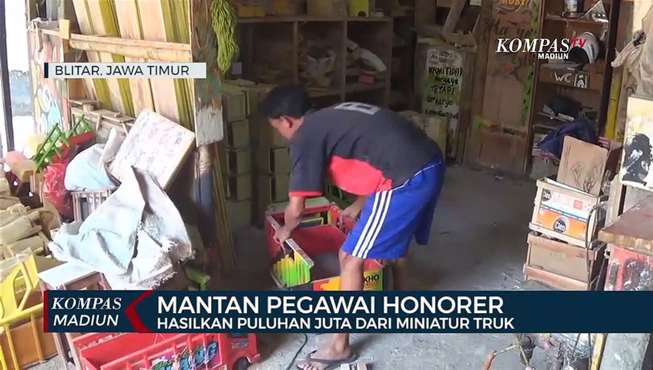 Mantan Pegawai Honorer Hasilkan Puluhan Juta Dari Miniatur Truk