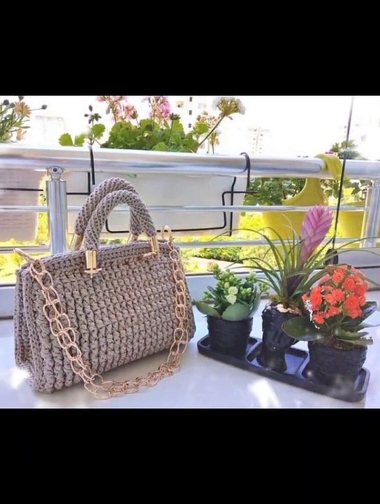 Amazing collection of chrochet handbags
