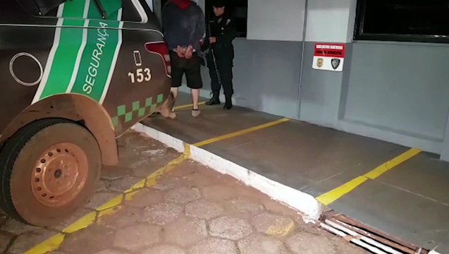 Em posse de porções de maconha, jovem é localizado no Florais do Paraná