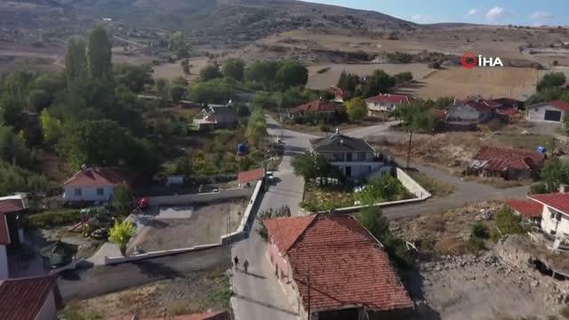 ABB köylerde kilitli parke taşı döşeme çalışmalarına devam ediyor