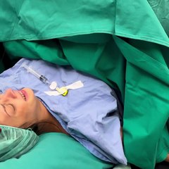 Άννα Μπεζάν: Το συγκλονιστικό βίντεο από τη στιγμή του τοκετού