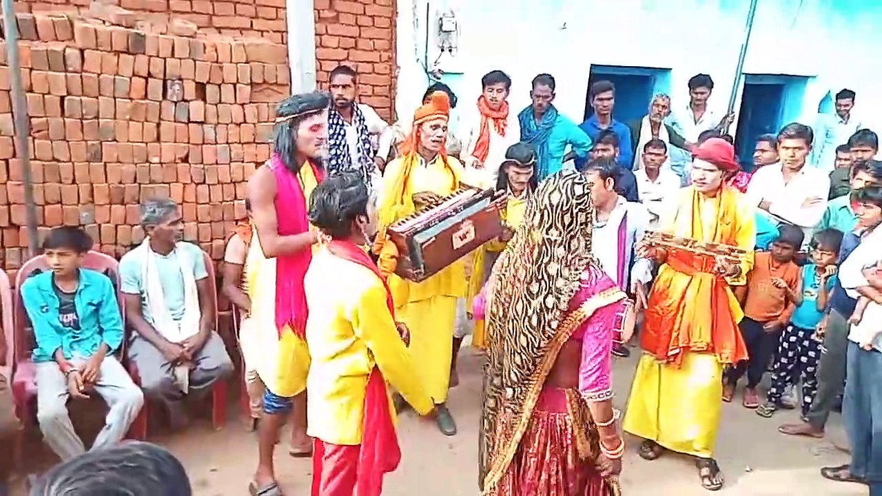 Bahrupiya Folk Dance of Bundelkhand (India) बुन्देलखण्ड (भारत) का लोक नृत्य बहरूपिया