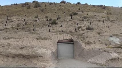 AFYONKARAHİSAR - Mağaralarda saklanan patatesler yurdun dört bir yanına ulaştırılıyor