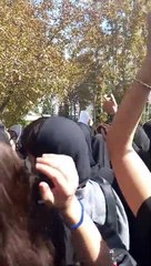 El Zehra Üniversitesi'nde "Başörtüsü devam etmeli mi?" sloganları