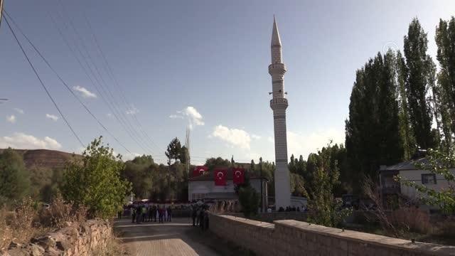 Kırklareli haberleri... Kırklareli'nde trafik kazasında şehit olan uzman çavuş, Kayseri'de toprağa verildi