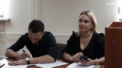 Marina Ovsyannikova sob mandado de captura na Rússia