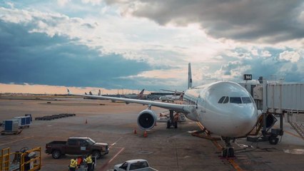 Descargar video: Aeroporti, ad agosto raggiunti 19 mln di passeggeri