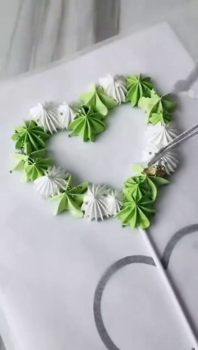 مورينغ على شكل قلب   Heart moring
