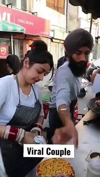 Newly_Married_couple_selling_Kulhad_Pizza_in_Jalandhar_Viral_Couple