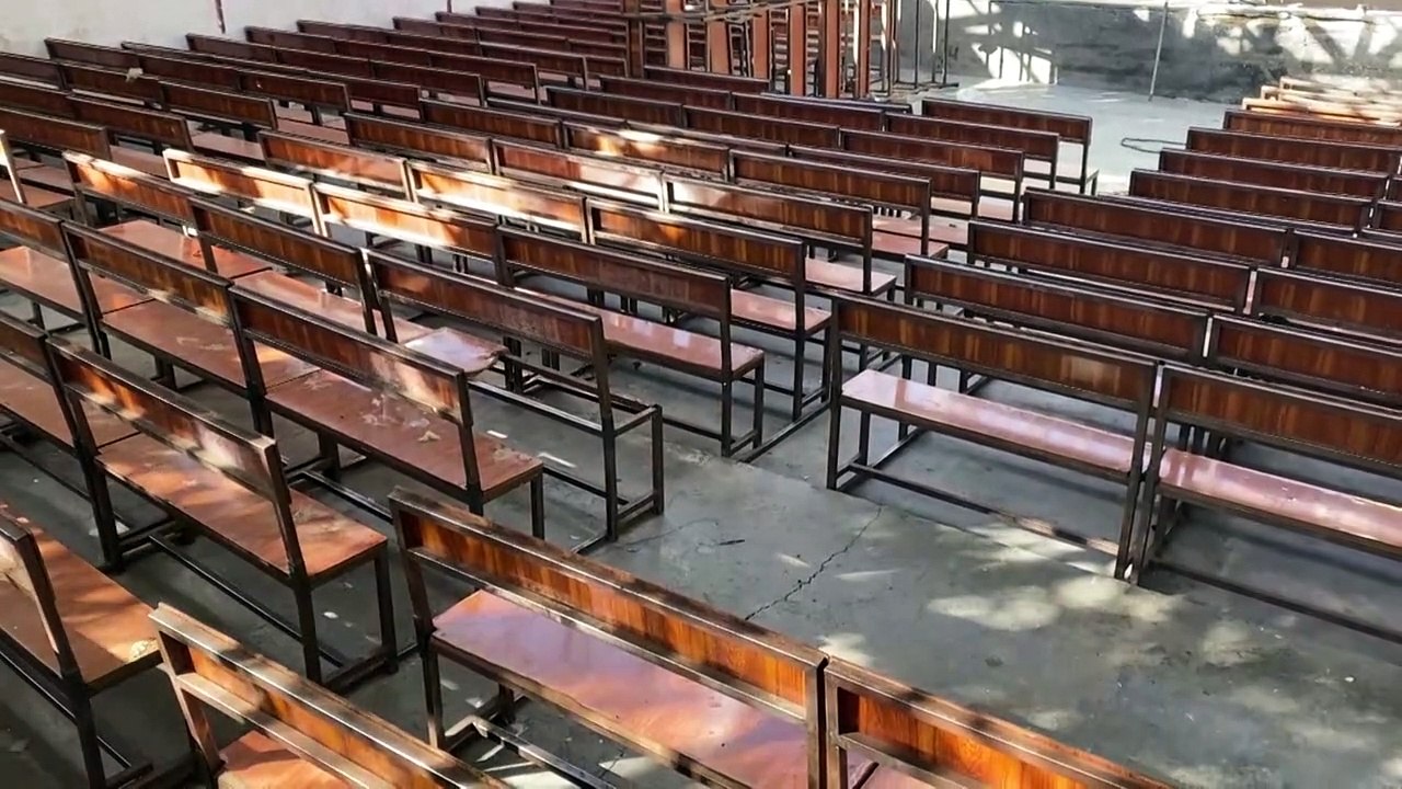 Les Hazaras afghans promettent de retourner en classe malgré l'attaque de Kaboul