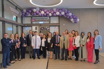 Başakşehir Çam ve Sakura Şehir Hastanesi'nde Emzirme Sempozyumu yapıldı