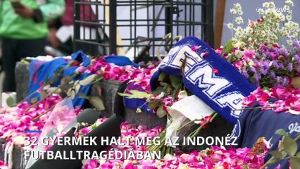 A játékosok kezei között haltak meg az indonéz futballtragédiában a szurkolók