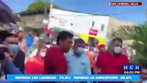 Por puestos políticos empleados del Hospital de San Lorenzo se van a los golpes
