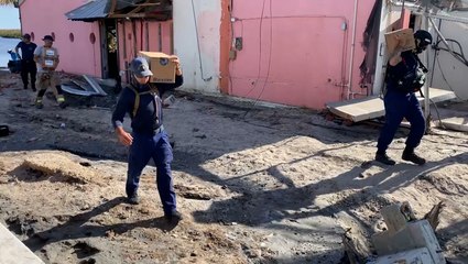 'Like a warzone:' Residents in Pine Island cleaning up after Ian