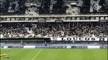 Torcida do Botafogo canta para o time mesmo após derrota para o Palmeiras no Nilton Santos