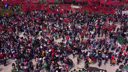 Argentines turn to bartering clothes and food to combat high inflation