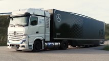 Mercedes-Benz Trucks gibt auf der IAA Transportation 2022 in Hannover einen Ausblick auf den wasserstoffbasierten GenH2 Truck