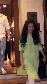 करण कुंद्रा और तेजस्वी प्रकाश क्यूट अंदाज में