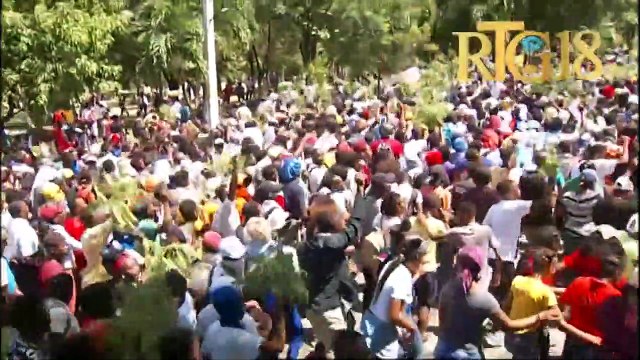 Manifestasyon nan Petyonvil pou kontinye mande demisyon premye minis Ariel Henry.