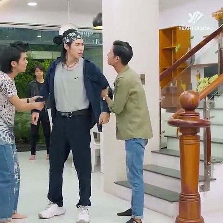 Mấy thanh niên cỏ cỏ, dám đụng crush của đại ca và cái kết.