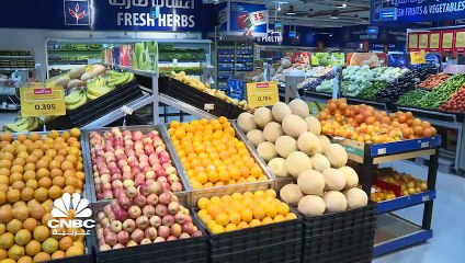 الكويتيون يشتكون من فاتورة الجمعية وملء "العربانة" يثقل الجيوب والقلوب