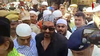 नेशनल अवार्ड जीतने के बाद अजमेर दरगाह पहुंचे अजय देवगन, आने वाली फिल्मों के लिए मांगी दुआ