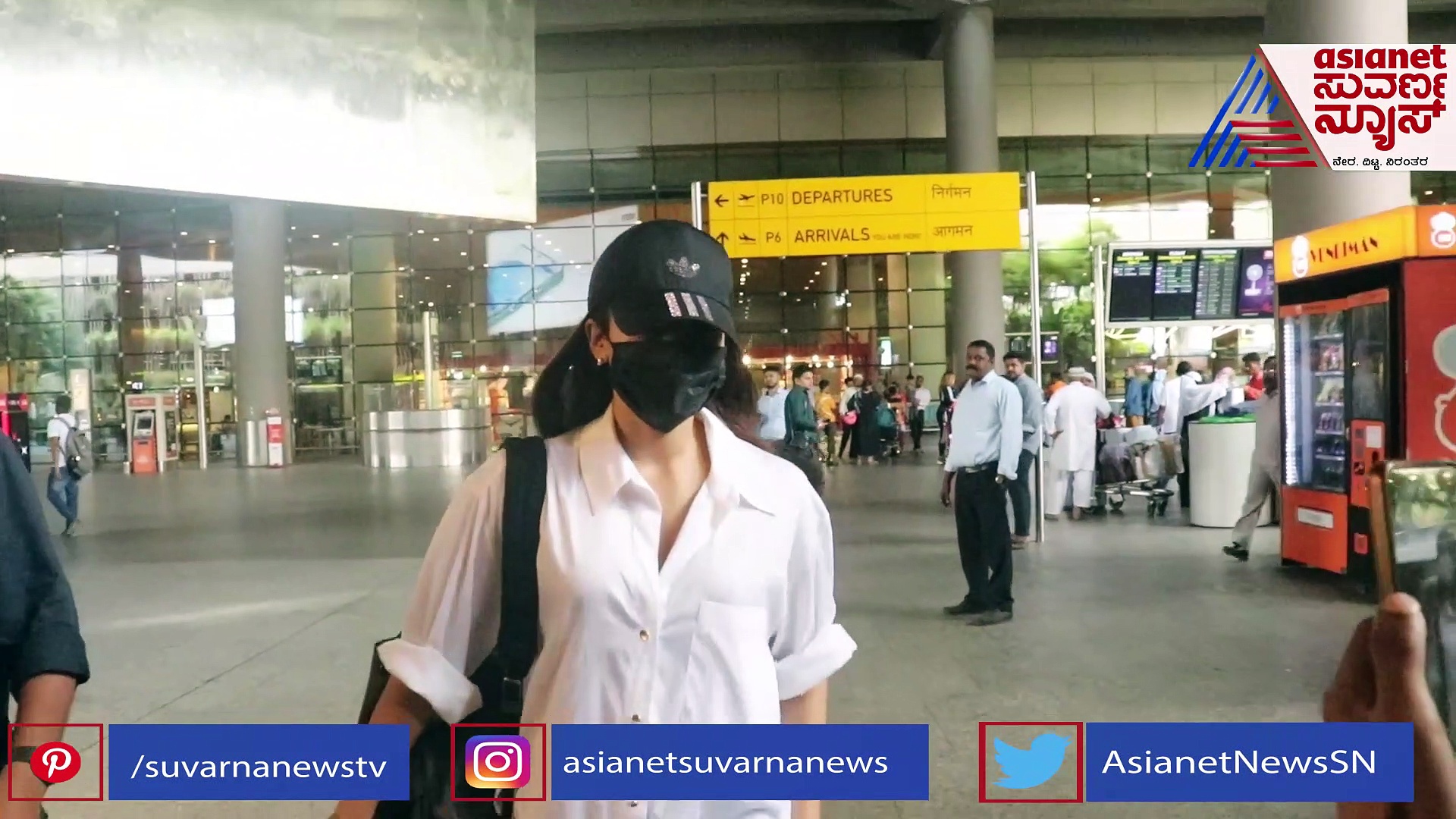 Rashmika Mandanna ದೊಗಳೆ ಪ್ಯಾಂಟ್ ಶರ್ಟ್‌ ಧರಿಸಿ ಏರ್ಪೋರ್ಟ್‌ ನಿಂದ ಹೊರ ಬಂದ ರಾಶ್!