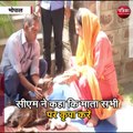 भोपाल : नवमी पर मुख्यमंत्री शिवराज सिंह चौहान ने कराया कन्या भोज