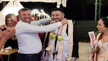 Damada manalı düğün hediyesi tüm salonu güldürdü