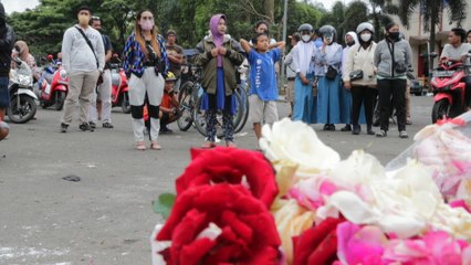 Indonesia cifra en 33 los menores muertos en la estampida en el estadio