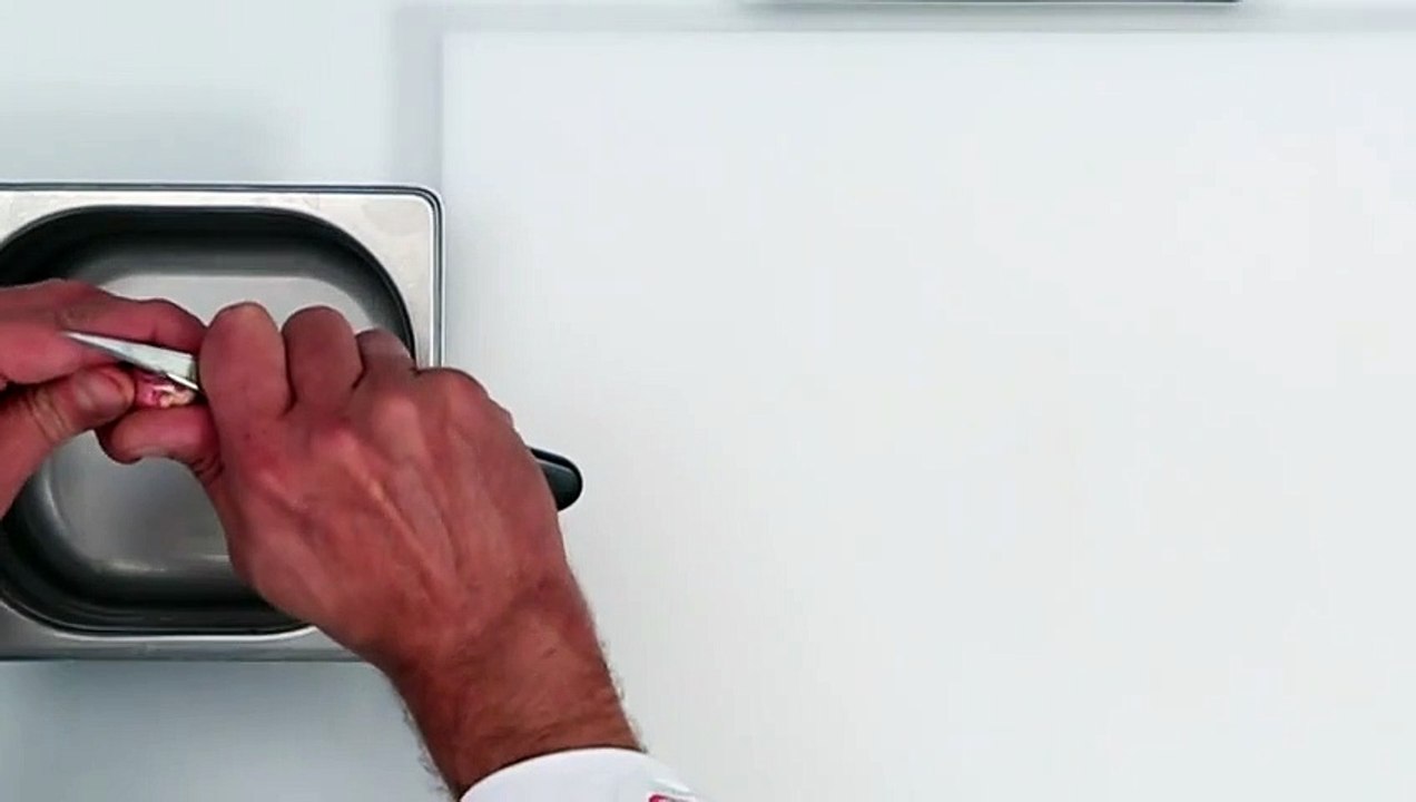 Dégermer l’ail