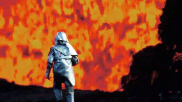 Au cœur des volcans : Requiem pour Katia et Maurice Krafft Bande-annonce (EN)