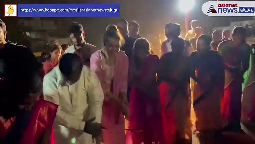 ఇదేందయ్యా ఇదీ... ఆడపడుచులతో కలిసి బతుకమ్మ ఆడిన కేఏ పాల్ 