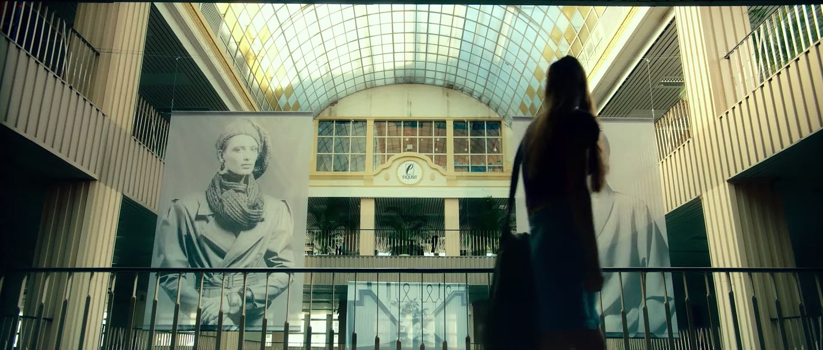 IN EINEM LAND DAS ES NICHT MEHR GIBT Film - Clip und Trailer