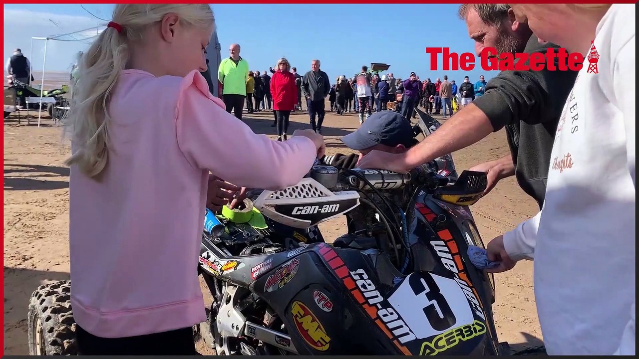 Blackpool Gazette news update 4 October 2022: Sand Masters go wild in St Annes
