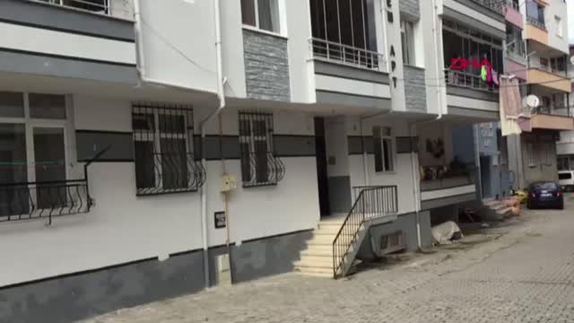 EŞİNİ 6 YERİNDEN BIÇAKLAYAN ŞÜPHELİYİ ÖZEL EKİP ARIYOR