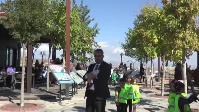 Ankara haberleri... Pursaklar Belediyesi Nezaket Okulu öğrencileri Hayvanları Koruma Günü nde Endemik Vadi'yi gezdi