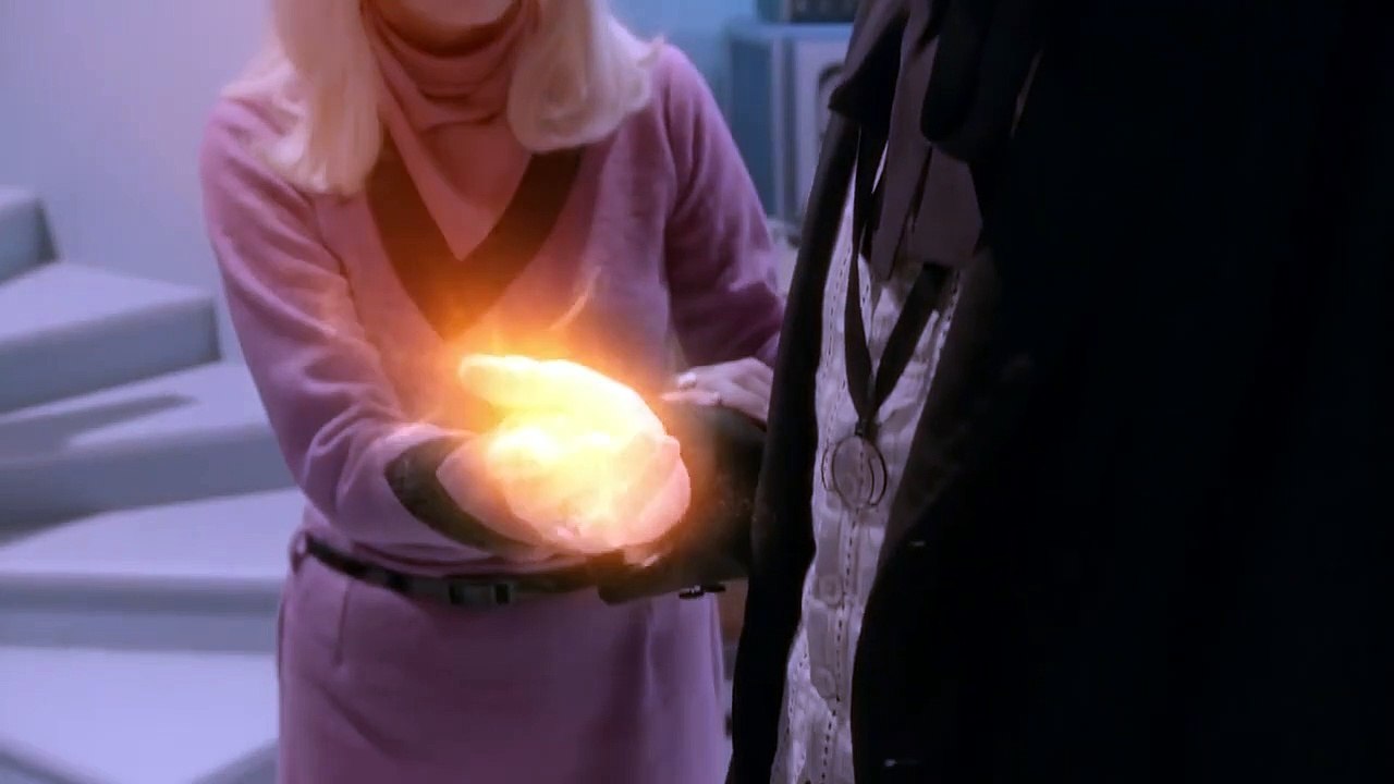 Doctor Who : Il était deux fois Bande-annonce (EN)