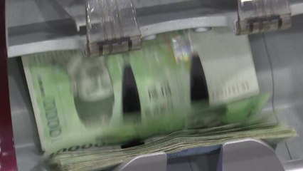 정기예금에 쏠리는 시중 자금...대기업 대출은 증가 / YTN