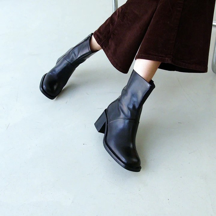 264-DIOUMA-CUIR-H22-NOIR_VIDEO