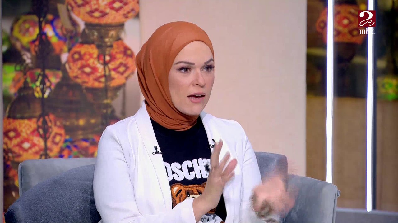 طفلة تهدي الشهداء قصيدة رائعة من تأليفها بمناسبة ذكرى انتصارات أكتوبر المجيدة.. إيمان رياض: مبهورة بيكي إيه الجمال ده