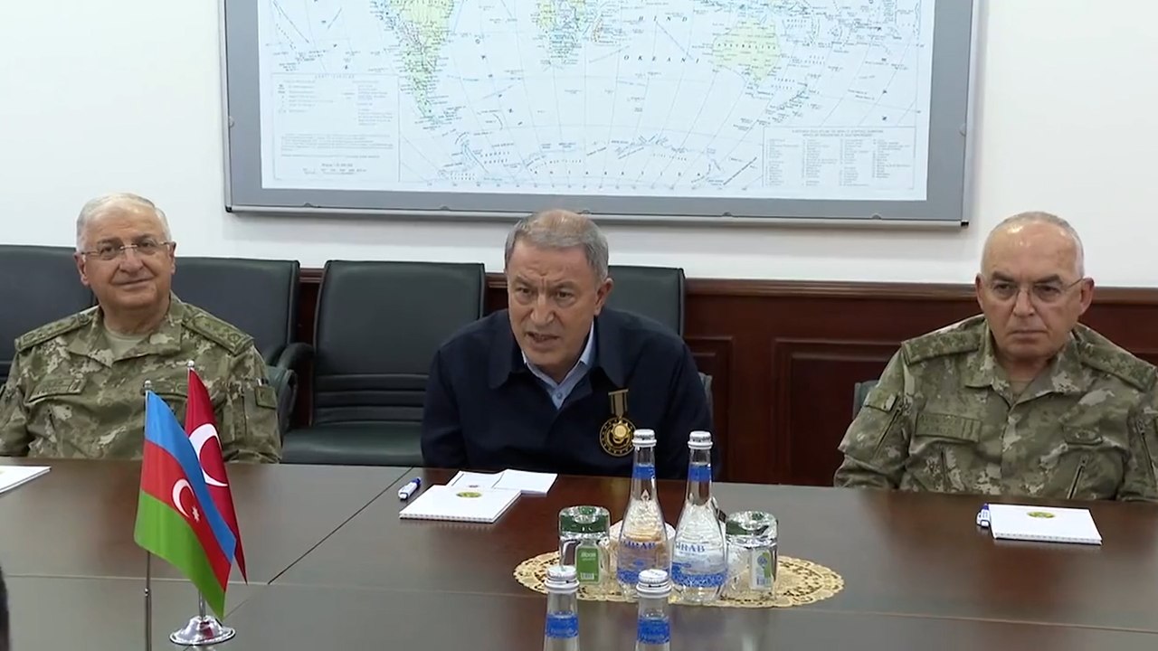 Bakan Akar'dan Ermenistan açıklaması: Barış elinin tutulmasını, gerekli cevabın verilmesini bekliyoruz