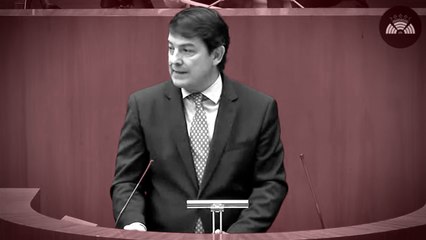 Mañueco no dimite por su gestión de los incendios: "No se puede controlar el calor"