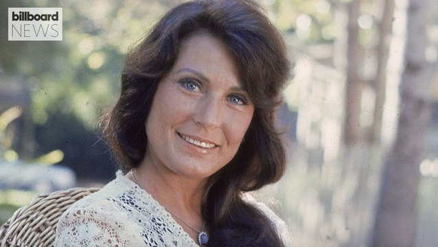 Country Music Icon Loretta Lynn Dies At 90 | Billboard News