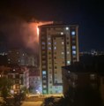 Son dakika haberleri! Küçükçekmece'de 14 katlı binada yangın çıktı; 4 kişi hastaneye kaldırıldı