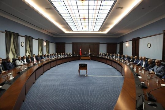 AK Parti Genel Başkanvekili Kurtulmuş, Doğu ve Güneydoğu Anadolu'nun kanaat önderleriyle buluştu