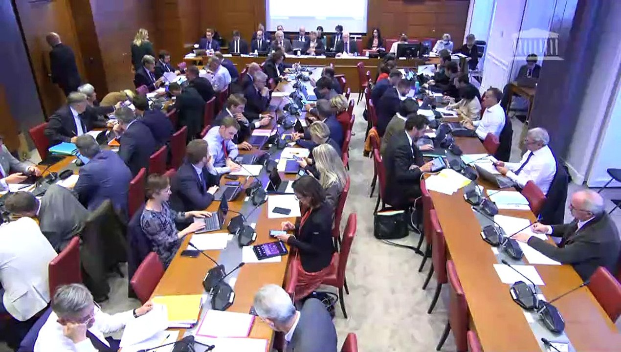 Commission des finances : Projet de loi de programmation des finances publiques pour les années 2023 à 2027 (suite) ; Communication sur le rapport de la mission flash sur les entreprises pétrolières et gazières - Mardi 4 octobre 2022