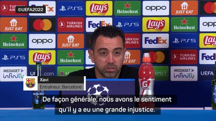 Xavi indigné par l'arbitrage : "C'est l'arbitre qui doit donner des explications"