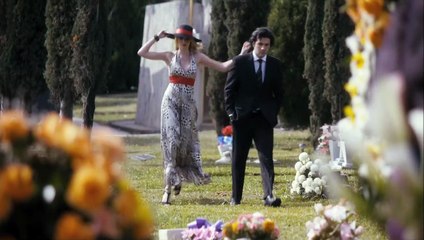 From Prada to Nada Bande-annonce (RU)