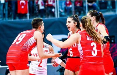 Скачать видео: Filenin sultanları maçı ne zaman? Türkiye - Kanada voleybol maçı ne zaman, saat kaçta? Türkiye - Kanada maçı hangi kanalda yayınlanacak?